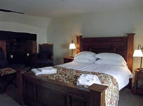 Inn The Dragon Market Lavington